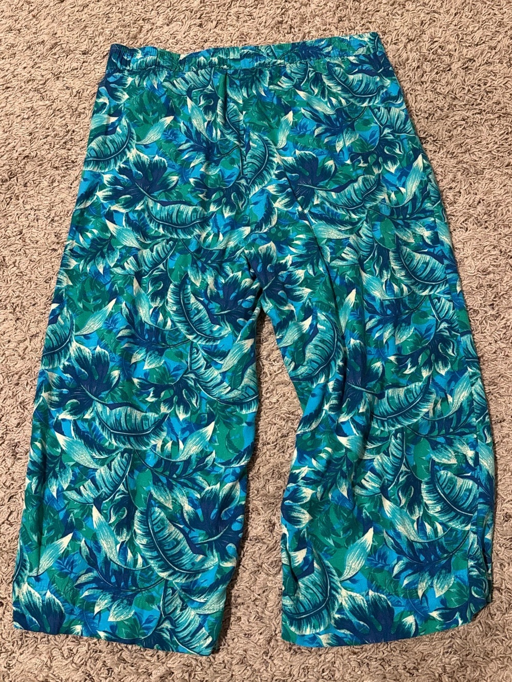 Caribbean Joe PL Petite Large Tropical Floral Cropped Flowy Pants - Picture 4 of 4
